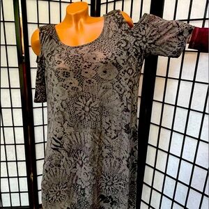 Chalet Womens sheer mini dress size M-L short sleeve scoop neck w/bare shoulder